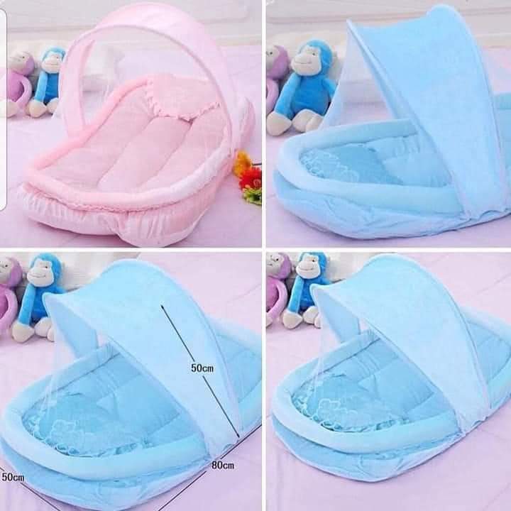 aby Foldable Portable Bassinet/bed/nest With Cushioning This travel Cot is a comfortable and ideal for use at home while baby rests during the day on bed at night,out and about, on holidays