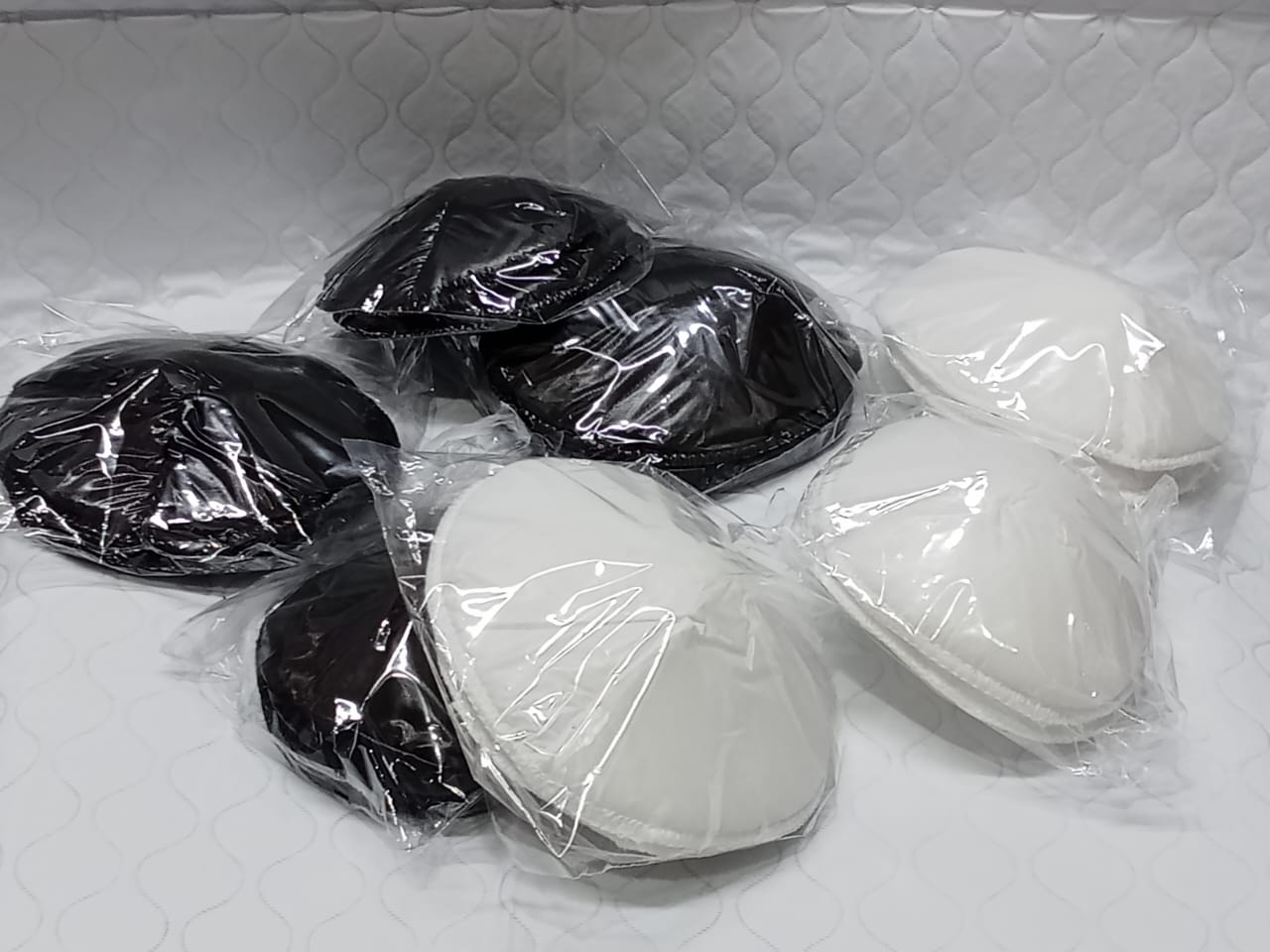 Soft Breathable & Washable White Breast Pads 6 Pcs)
