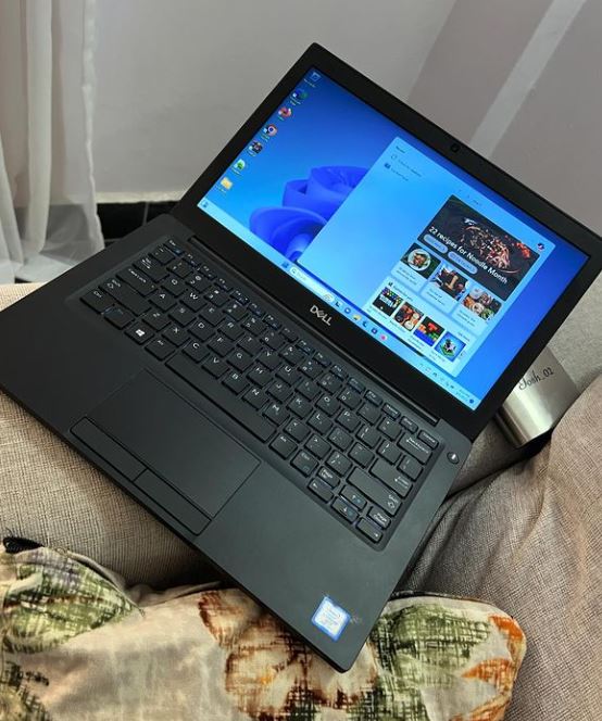 OFFER OFFER REFURBISED DELL LATITUDE 7290 2-IN-1 INTEL CORE i5 8GB RAM 256 GB SSD TOUCHSCREEN X360,13 INC LAPTOP ,SLEEEK COMPUTER ,WINDOWS 11 6MONTHS WARRANTY+FREE MOUSE