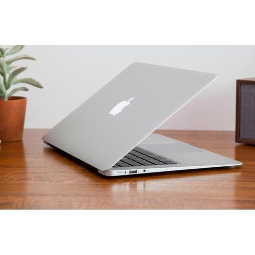 OFFER OFFER!!Apple Refurbished Macbook Air 2017 Core i5 8GB RAM 256GB SSD 13.3 Inches, Mac OS, wifi, bluetooth, Slim Laptop