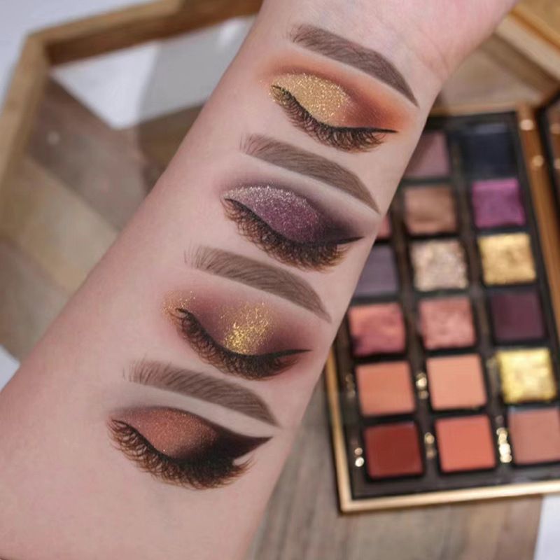 Huda beauty 18-Color Golden Rose Gold Eyeshadow Palette with Glitter and Shimmer for Glamorous Makeup