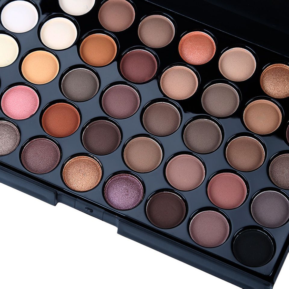 40 Color Matte Eyeshadow Palette Pearl Texture Eyeshadow Makeup Long Lasting Shine Waterproof and Sweatproof Non-fading Makeup Tool