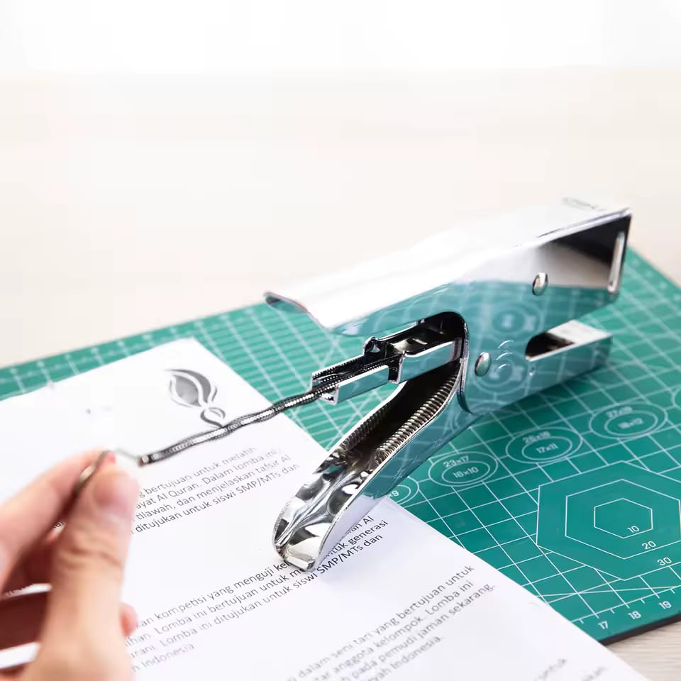 Deli Plier Stapler 24/6 26/6 stationery office supply staples office accessories E39803