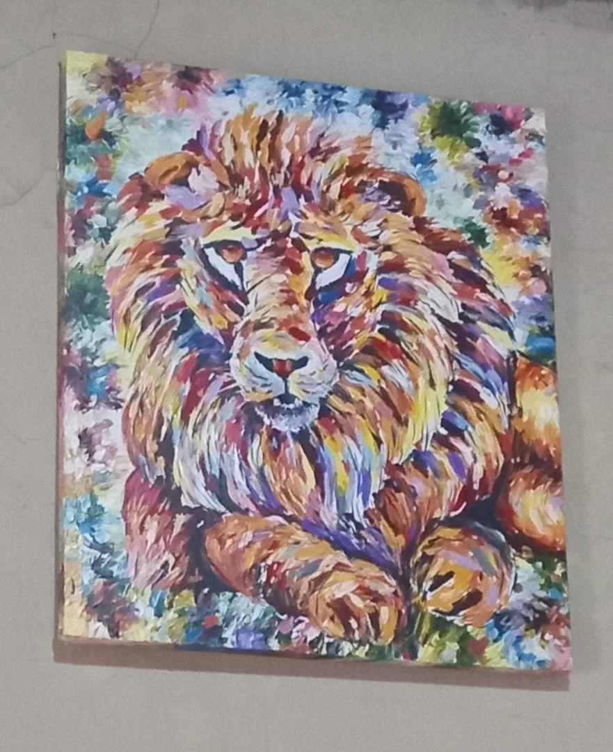 lion paint