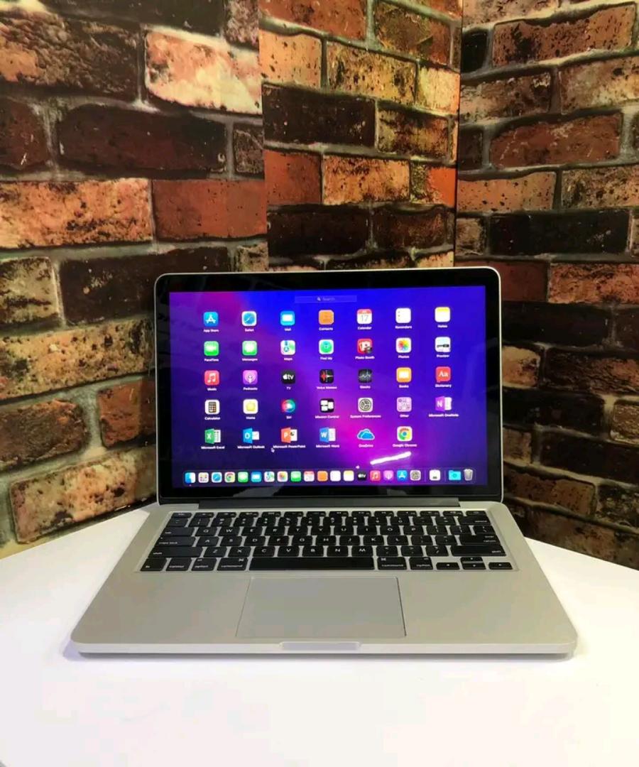 MACBOOK PRO 2012 IS ON OFFER 🔥  🔥 🔥
Enjoy the ultimate laptop for Graphics Design, Engineering Work, Refurbished Apple MacBook Pro 8,1 13-inch, i5, 8GB RAM, 500GB HDD, Intel HD 4000, B, (Mid- 2012)