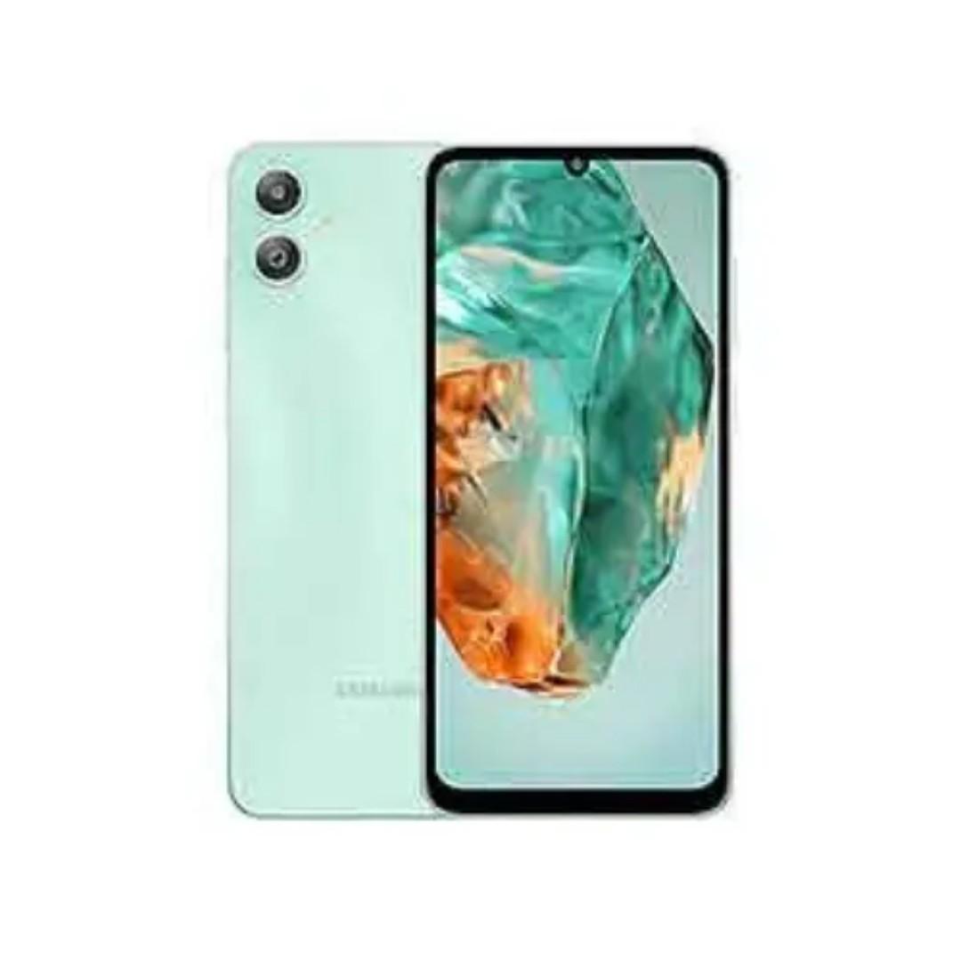 Samsung Galaxy M05 64gb +4gb ram 5000mAh  with 25w fast charger 6.7 inches Lcd The Samsung Galaxy M05 boasts a large 6.7-inch PLS LCD display with 720 x 1600 pixel resolution. This size is significant