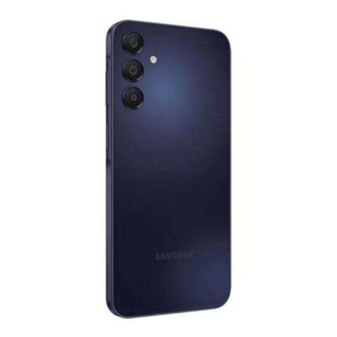 The Galaxy A15 5G's 6.5" Super AMOLED display enhanced with Vision Booster creates smooth, bright and vivid viewing experiences with up to 800 nits brightness, 90Hz refresh rate and a low