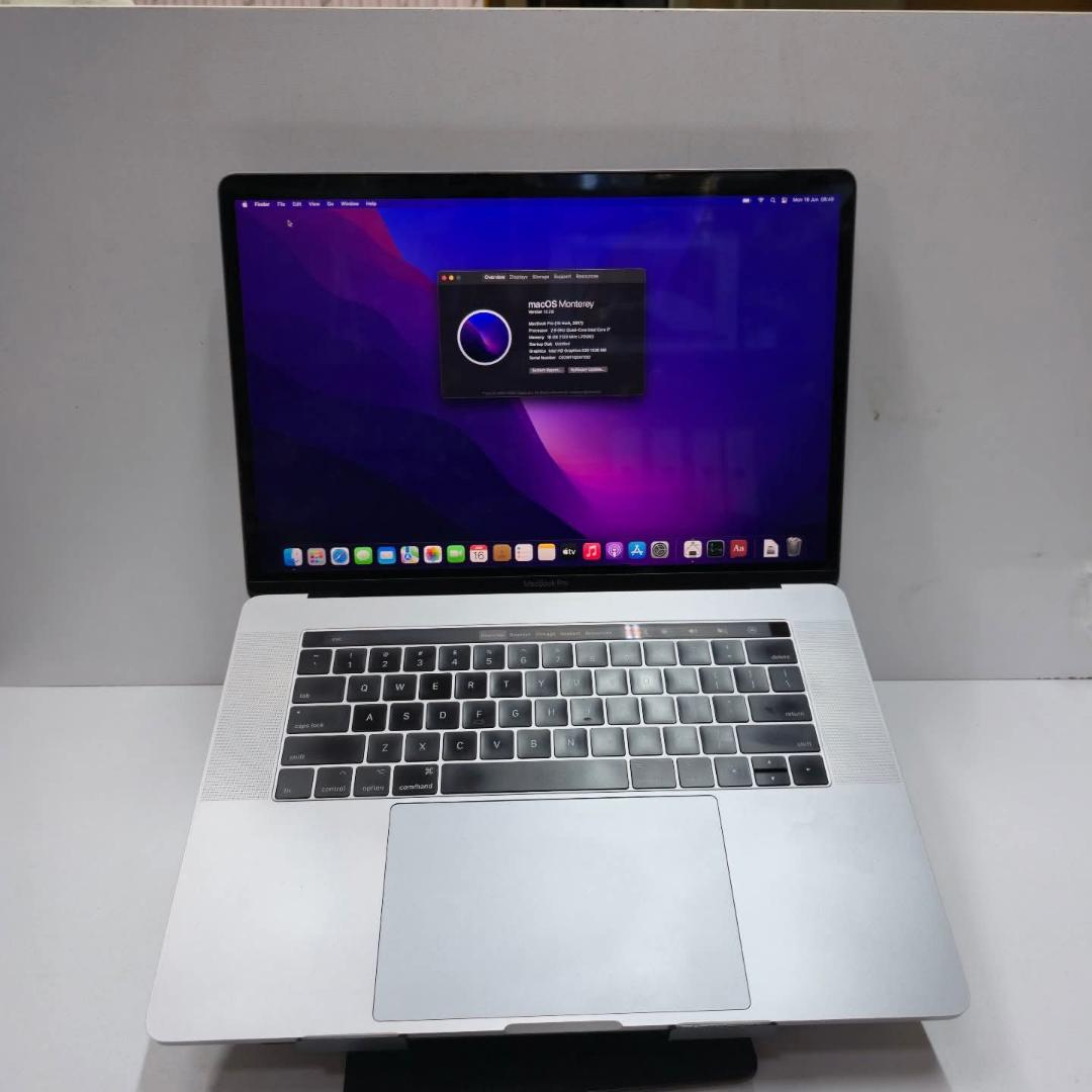 (SPECIAL OFFER) Macbook pro 2020, Core i7 16GB RAM 4 GB RADEON GRAPHICS 512 GB SSD  15" , The MacBook Pro 2018 is a versatile, light laptop offer powerful performance For gaming and coding, ML,Autocad