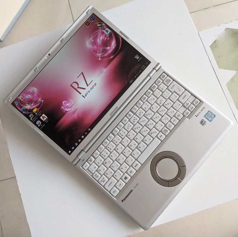 Panasonic CF-SZ5 Processor : Intel Core™ i5-6300U (Core 2 Duo ** , 2.4GHz up to 3.0 GHz, 2 Cores , 4 Threads) Memory : 8GB DDR3 SDRAM Hard Disk : SSD 256GB Intel® HD graphics 520 Display : 12.1"