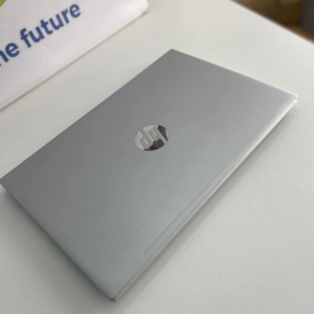 (SPECIAL OFFER) 🛍️HP laptop na offer Intel ® Core ™ i5..2.65ghz clock ,8GB RAM 256gb SSD Display LED Windows 10 pro Wifi and Bluetooth VGA and HDMI ports  Battery life 3 to  4 hrs Original  adapter