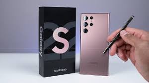 Samsung Galaxy S23 Ultra 12/256GB storage BLACK 6.8-inch Dynamic AMOLED 2X displaySnapdragon 8 Gen    2 processor
Quad-camera system: 108MP Wide, 12MP Ultrawide, 10MP Telephoto, 10MP Periscope Tel