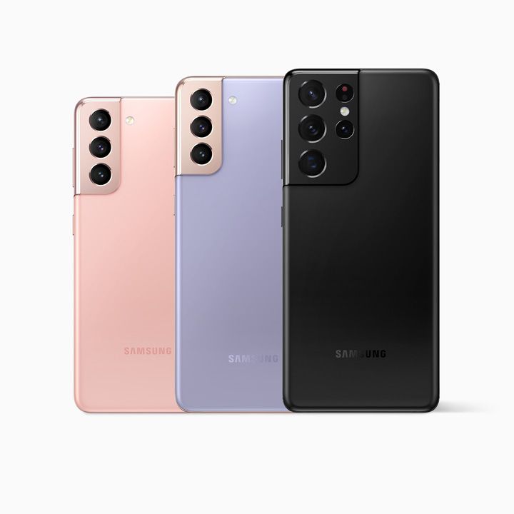 Samsung Galaxy S21 Ultra 12/256GB BLACK 6.2-inch Dynamic AMOLED 2X display
256GB storage
Snapdragon 8 Gen 1 processor
Quad-camera system: 108MP Wide, 12MP Ultrawide,EX UK