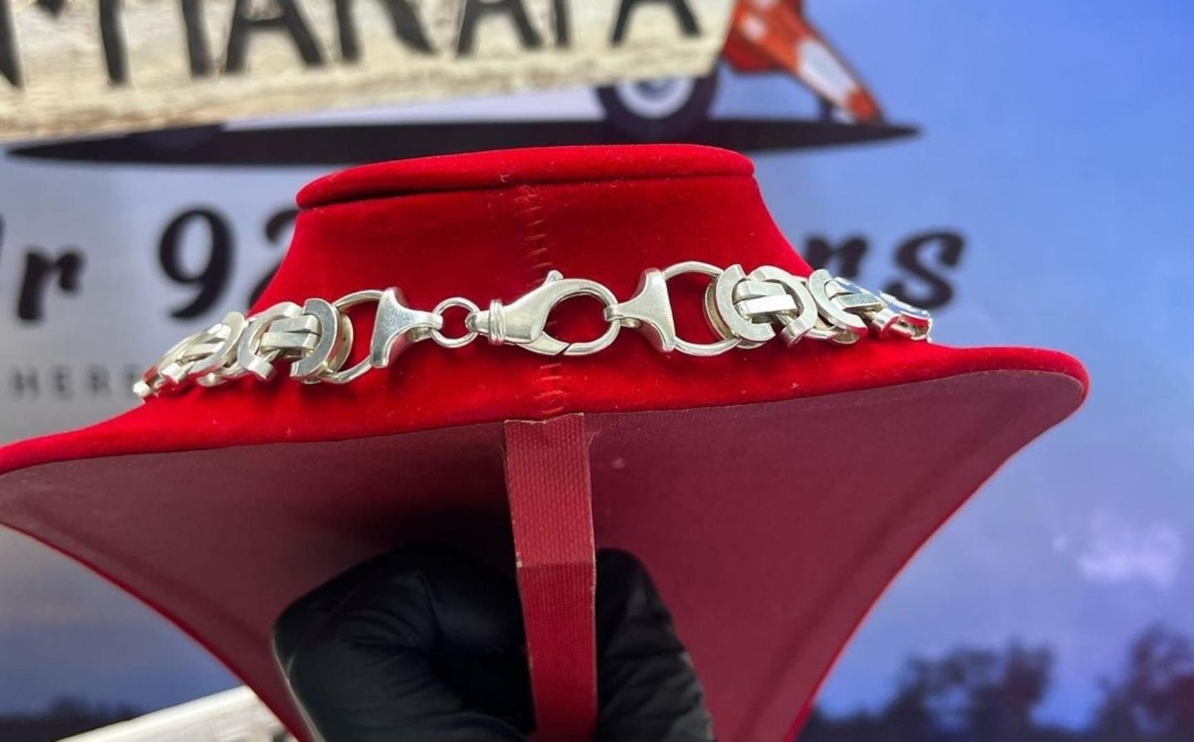 Cash money silver chain