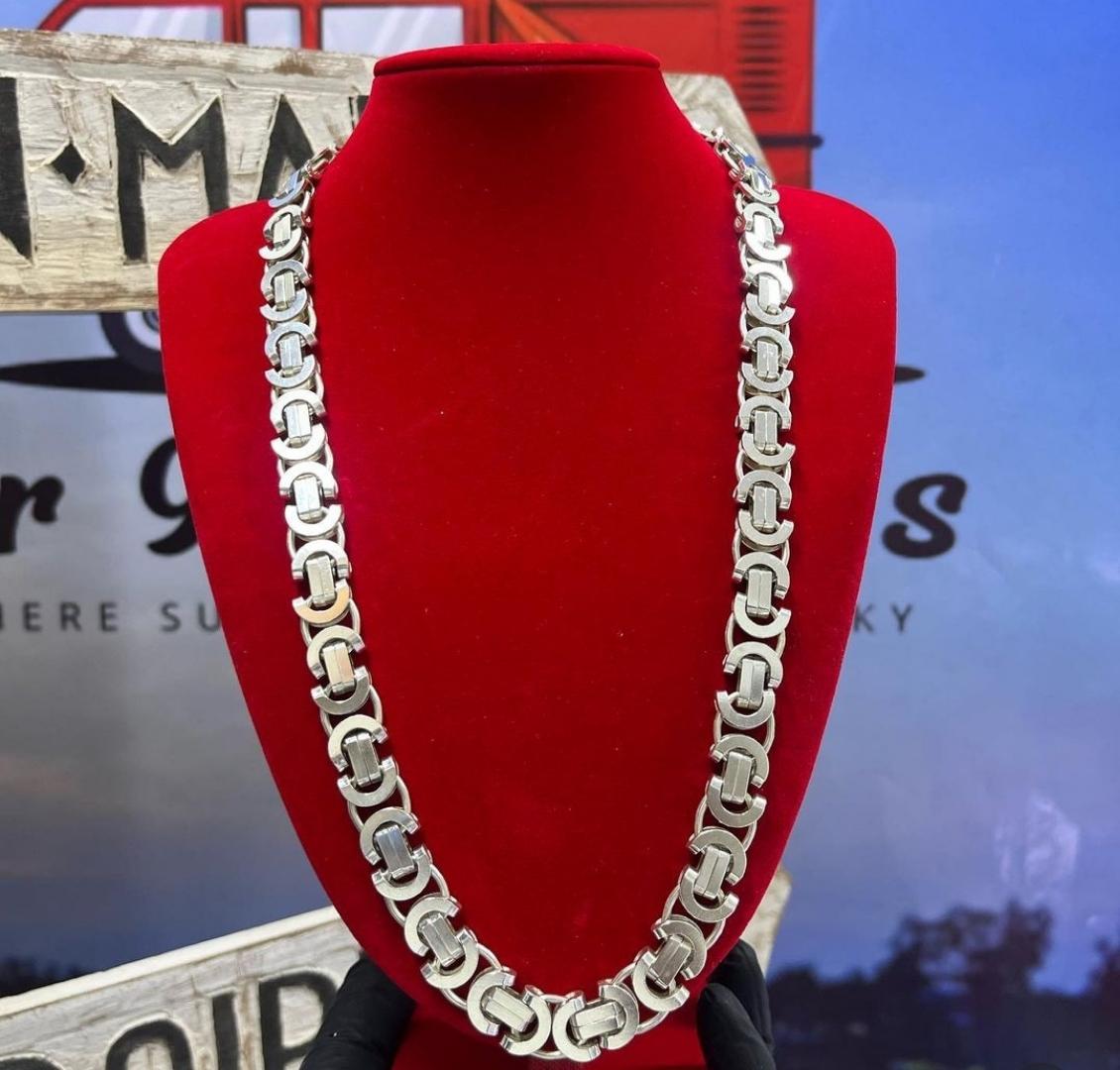 Cash money silver chain
