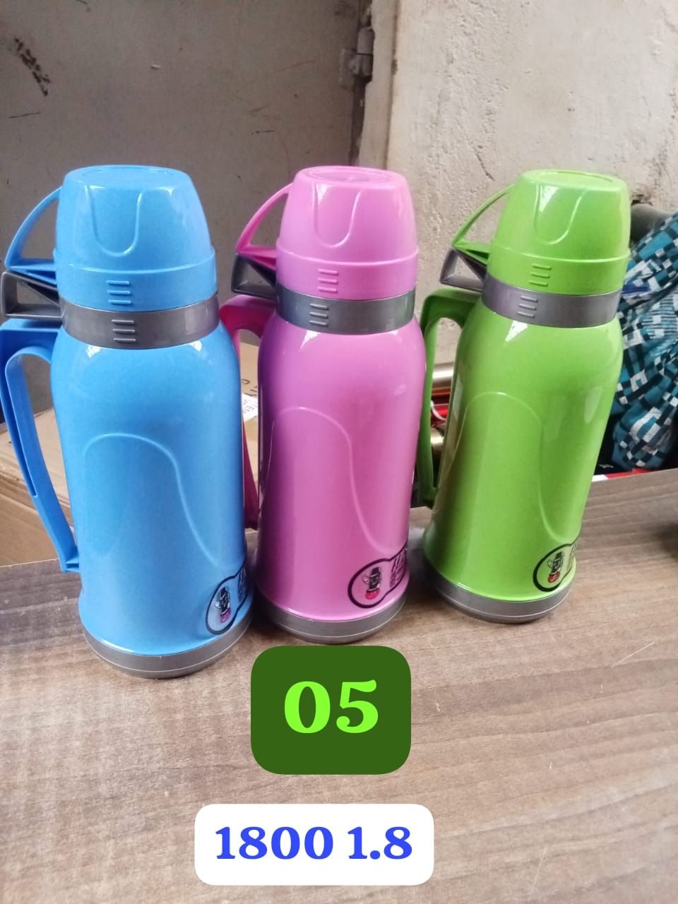 Vacuum Thermos Flask - Stainless Steel.Its unbreakable ,easy grip to handle Its heat resistant  easy to clean