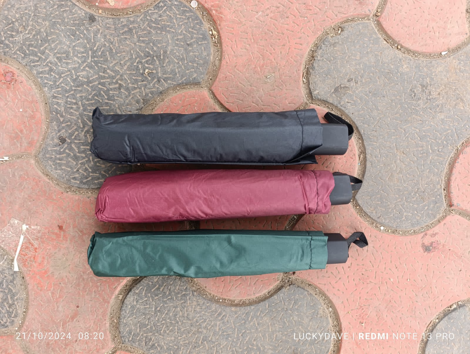 Big Durable umbrella Folding,A portable umbrella is a compact, lightweight umbrella designed for easy carrying and use on the go.