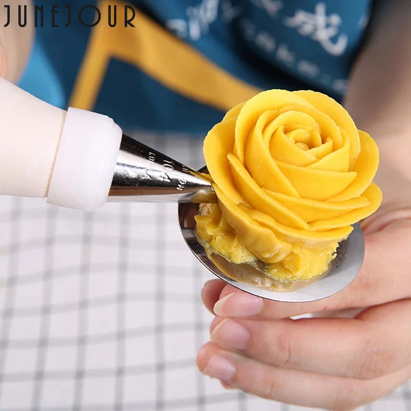 14Pcs/Set Icing Piping Nozzles Set with Pastry Bag Scraper Cream Tips Reusable Cake Decorating Tool
