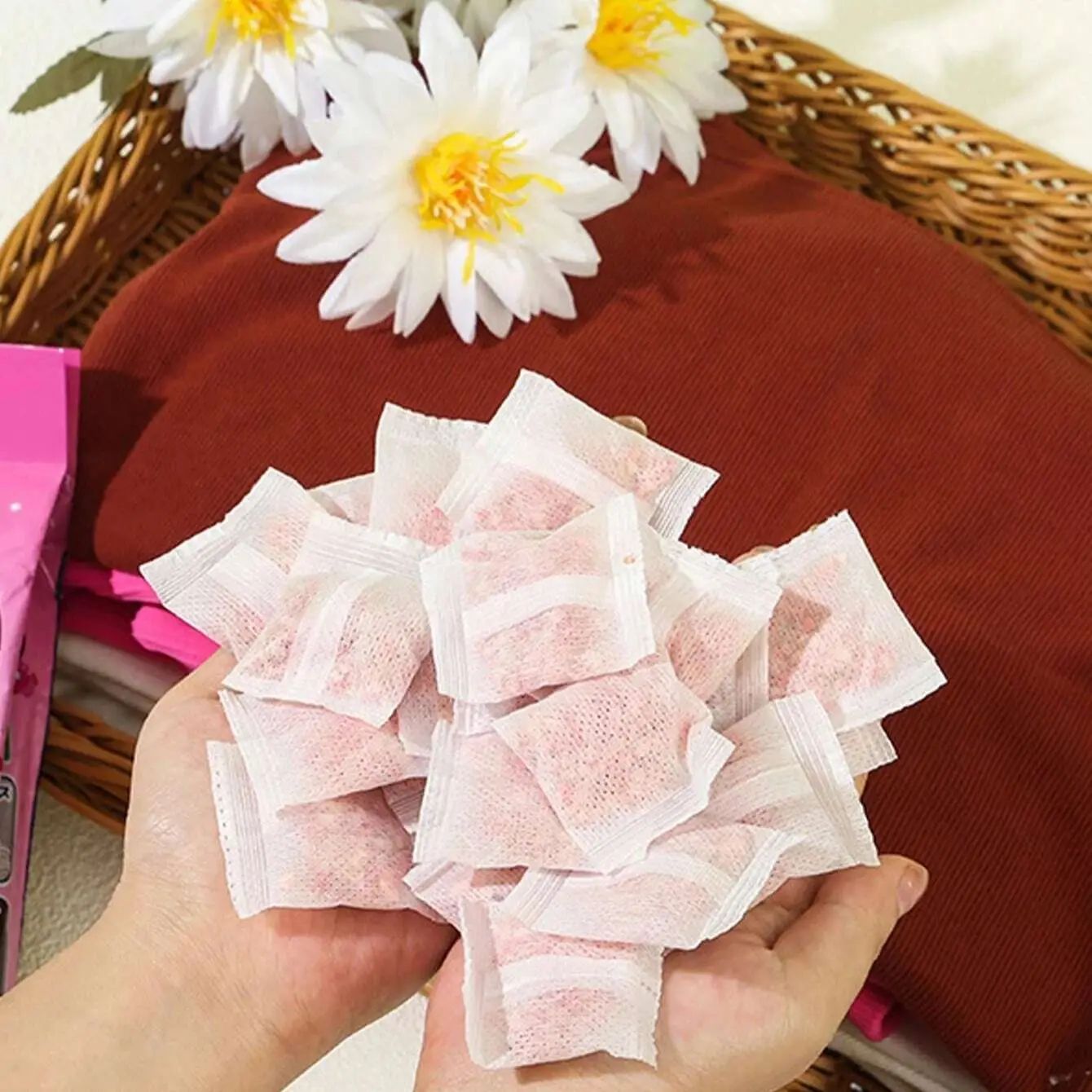Moistureproof Fragrant Bag for Clothes Bag, Drawers Wardrobe, Closets Flower Scented Sachets For Closet, Moisture-proof, Mildew-proof, Deodorizer, Floral Home Use, Plastic Material