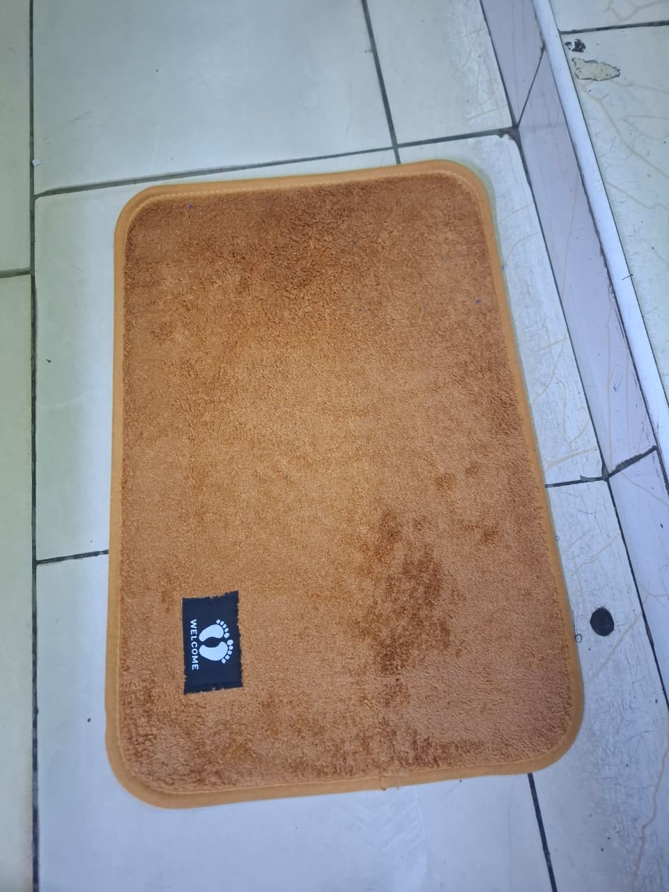 Door matt/Bath matt 50x80cm;; High quality absorbent door mat for living room, bathroom, bedroom or dining room which is anti-slip