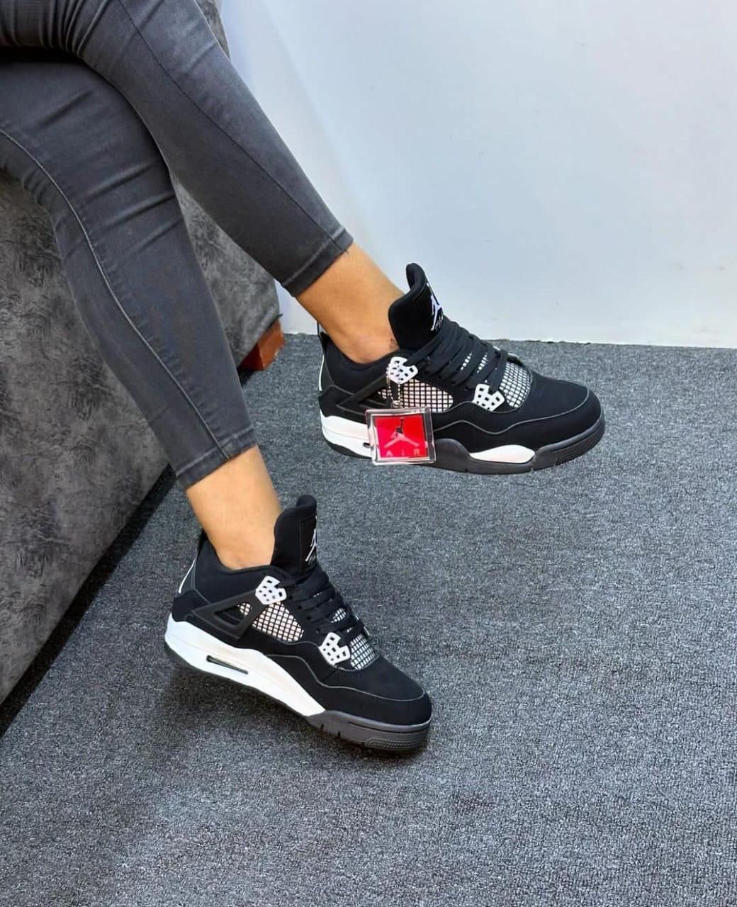 HIGH QUALITY ⚡JORDAN 4 high quality j4 thunder red sneakers original fashion leather men shoes ❤️‍🔥🔥 new arrival colours available in black, white,blue, green, yellow ,red and as pictures ❤️‍🔥