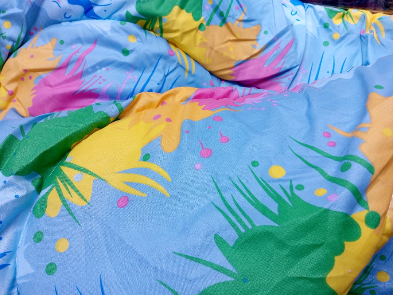 4*6 Unbinded duvets ;1 pc duvet , 1 pc bedsheet  and 2 pcs pillow cases