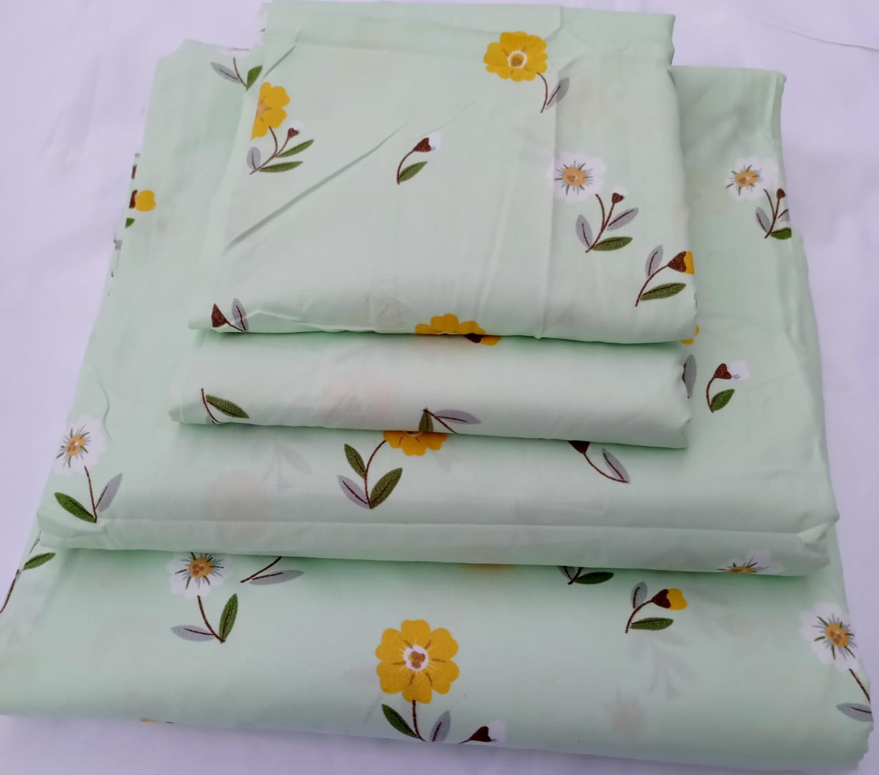 【 Promotion】5x6 Bedsheet Set 4 Pcs (2 Bedsheets & 2 Pillowcases)