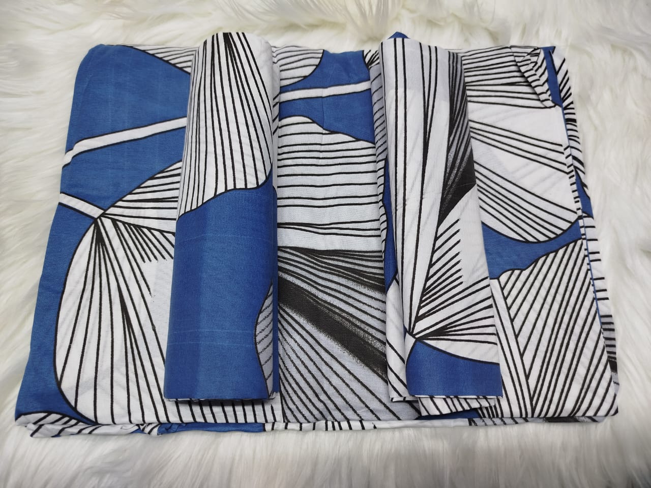 【 Promotion】5x6 Bedsheet Set 4 Pcs (2 Bedsheets & 2 Pillowcases)