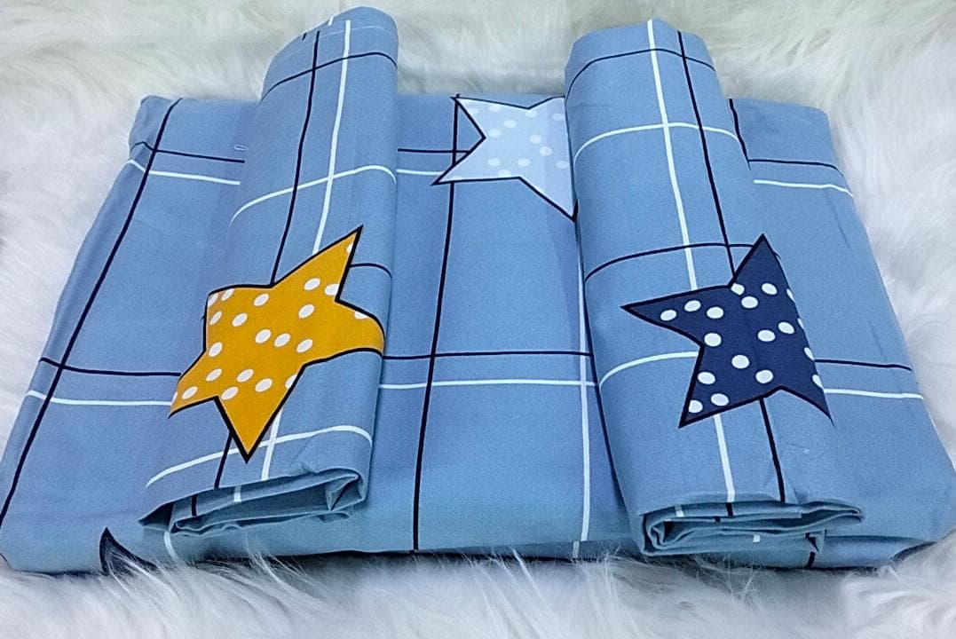 4pc set Cotton  bedsheets 7*8 (2 Bed sheets, 2 pillow cases)
