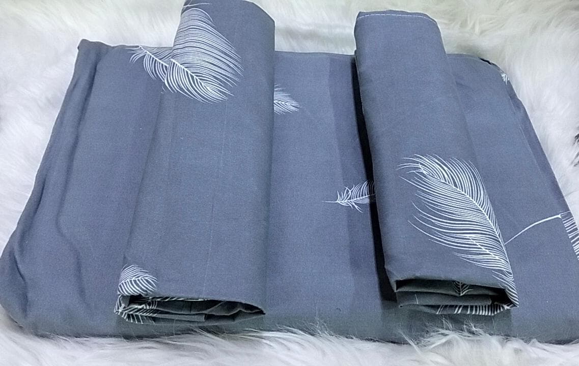 4pc set Cotton  bedsheets 7*8 (2 Bed sheets, 2 pillow cases)