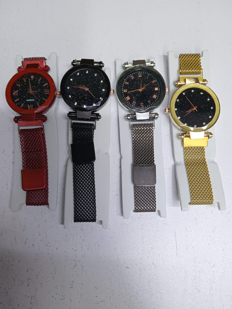 Fashion Ladies Analog Watch Stainless Straps