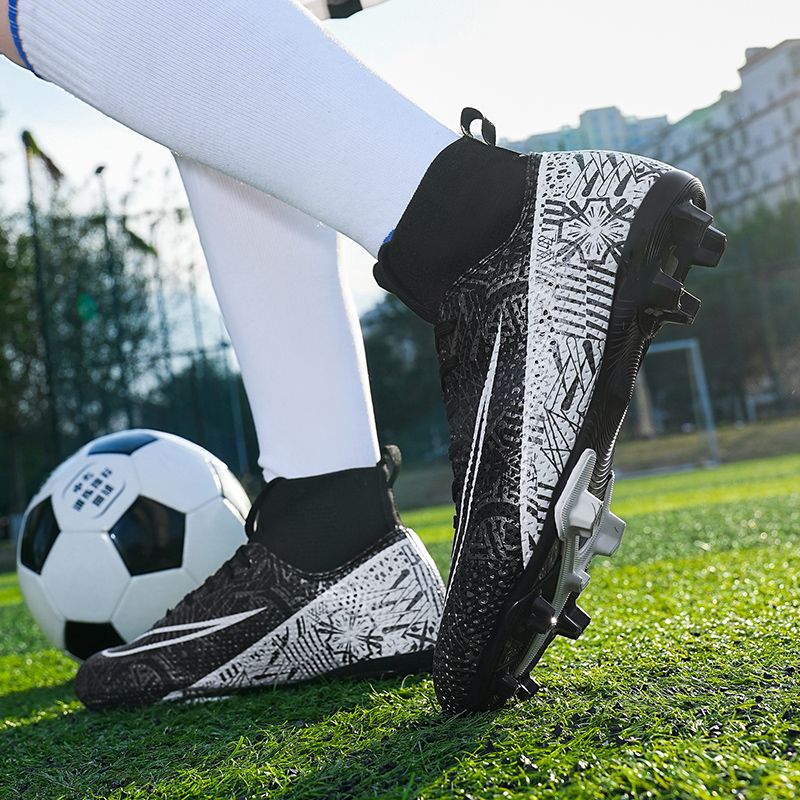 Men Kids Fashion Soccer Shoes Cleats Team Sports Athletic Training TF/FG Turf Football Shoes Outdoor