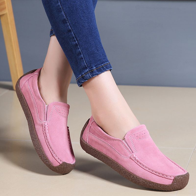 Women's Casual Loafers Flats Slip On Leather Shoes Lightweight Walking Shoes Ladies Classic Boat Shoes Comfortable Work Shoes