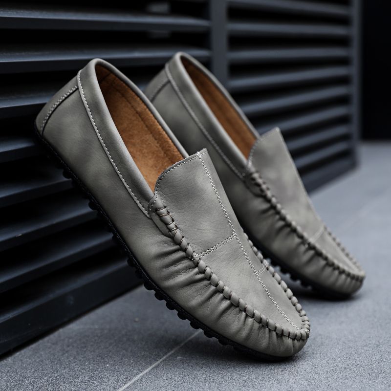Men's Casual Loafers Slip On Leather Shoes Comfortable Lightweight Driving Shoes Male Moccasins Classic Penny Loafer Flats Boat Shoes Outdoor Walking Shoes