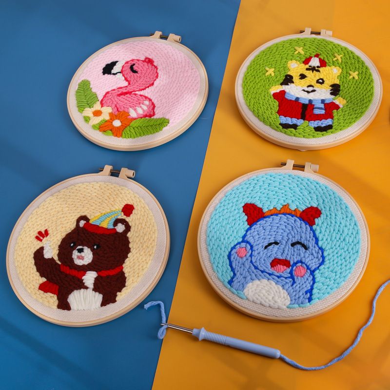 1PC Punch Needle Embroidery Starter Kits, Rug Hooking Kit for Kids and Adults Beginners, Handcraft Punch Needle Kits with Embroidery Hoops, Animal and Flowers Pattern