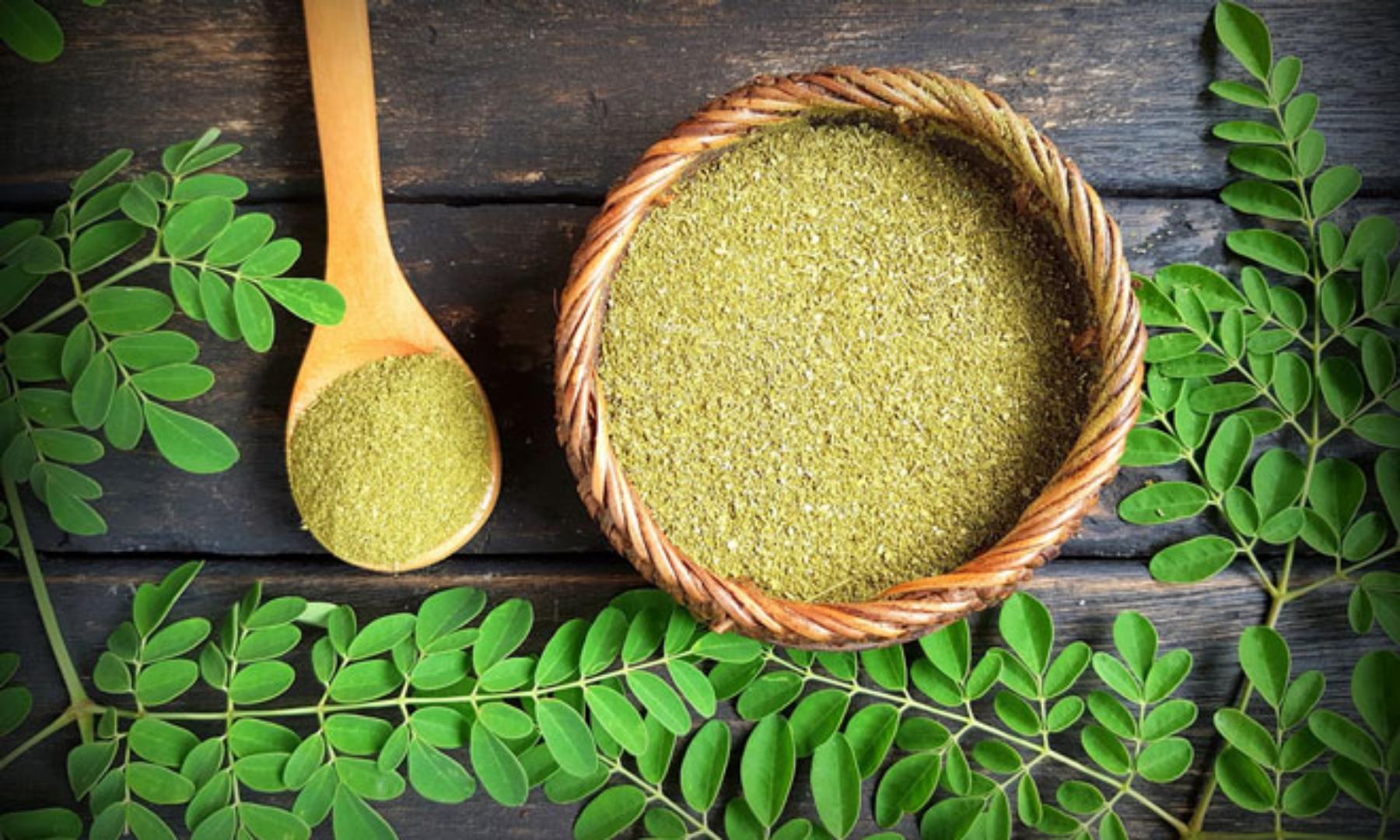 Moringa powder.
