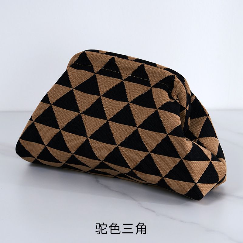 New 2024 Knit Tote Bag Striped Cloud Large Capacity Everyday Color Block Clip on Bag Cross Border Hit Bags for Women