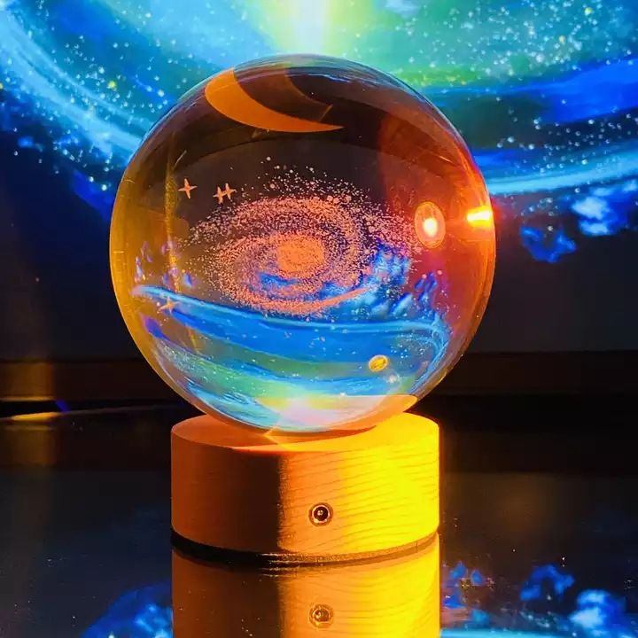 Luminous Crystal Ball LED Night Light Unique 3D Crystal Ball Lamp with Galaxy and Planetary Projections USB Night Light for Cozy Atmosphere plasma ball