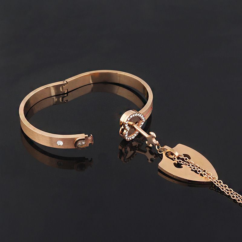 Couple Lovers Jewelry Love Heart Lock Bracelet Stainless Steel Bangles Key Pendant Necklace