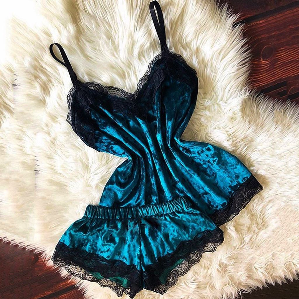 Sexy Lingerie Women Sleep Wear Camisole Bow Shorts V-Neck Tops Velvet Pajamas Sleepwear Women Clothing For Homewear
