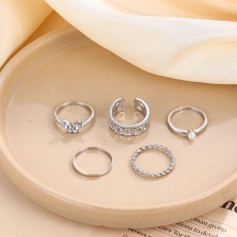 Rings Explosive 5-piece Set Inlaid Pearl Butterfly Ring Creative Fashion Joint Ring Alloy Personality Chain Open Ring Full Diamond Adjustable Any Size Gift for Friends