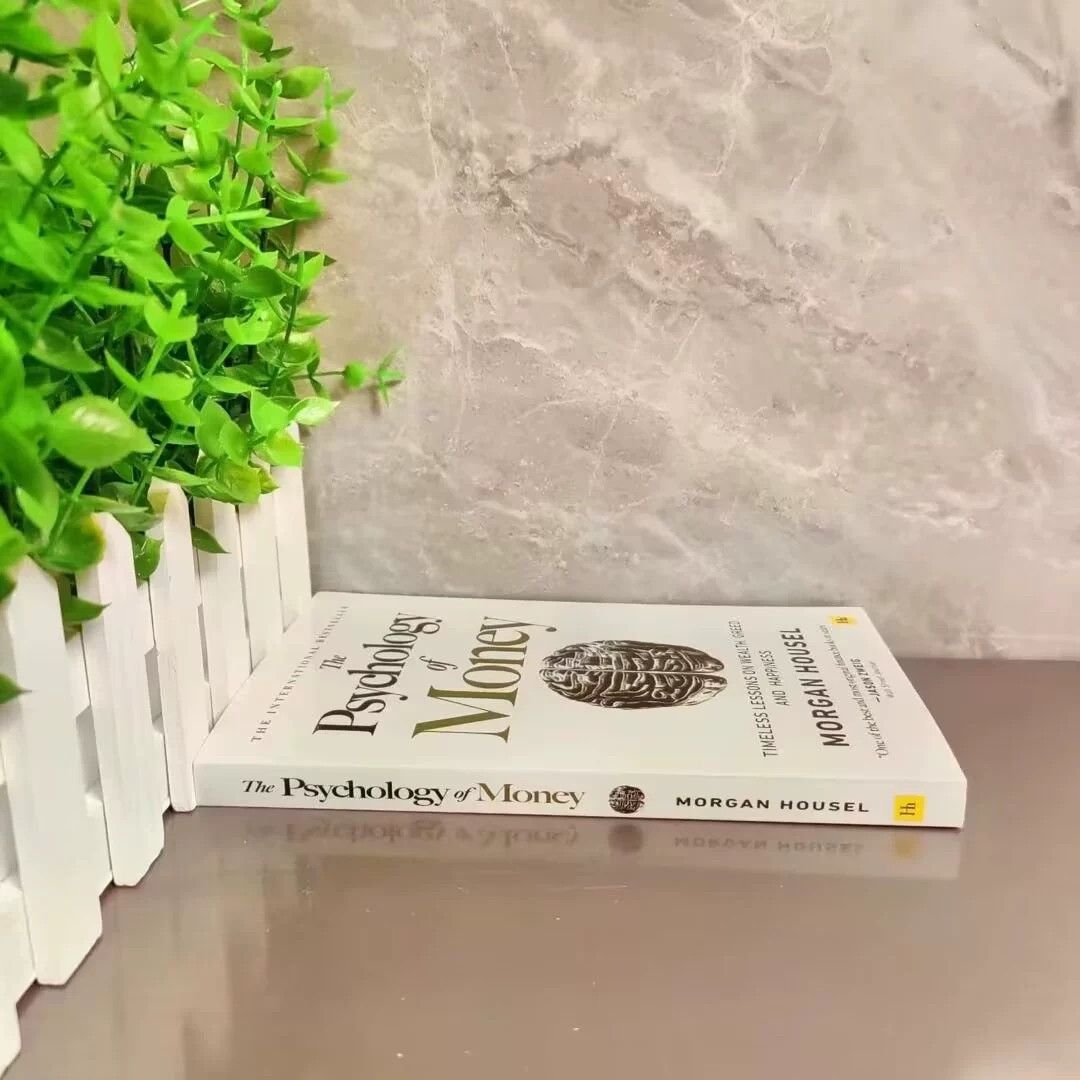 The Psychology of Money: Timeless Lessons on Wealth, Greed, and Happiness Finance Books for Adult