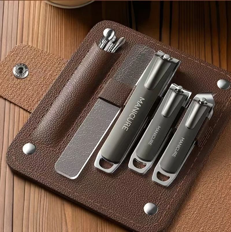 Portable Nail Scissors set Manicure Set Pedicure kit Stainless Steel Nail Clippers Tool Travel Grooming Case