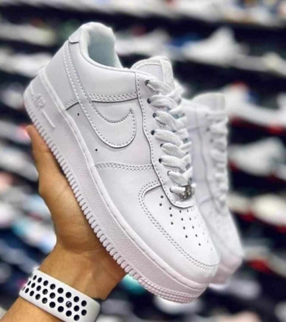 Air Force 1 sneakers