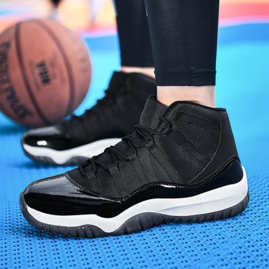 High-top Sneakers Men Basketball Shoes  High Quality Outdoor Sports Shoes Students Competition Professional Athletic Basketball Sneakers Training Shoes Non-slip Male Footwear Black