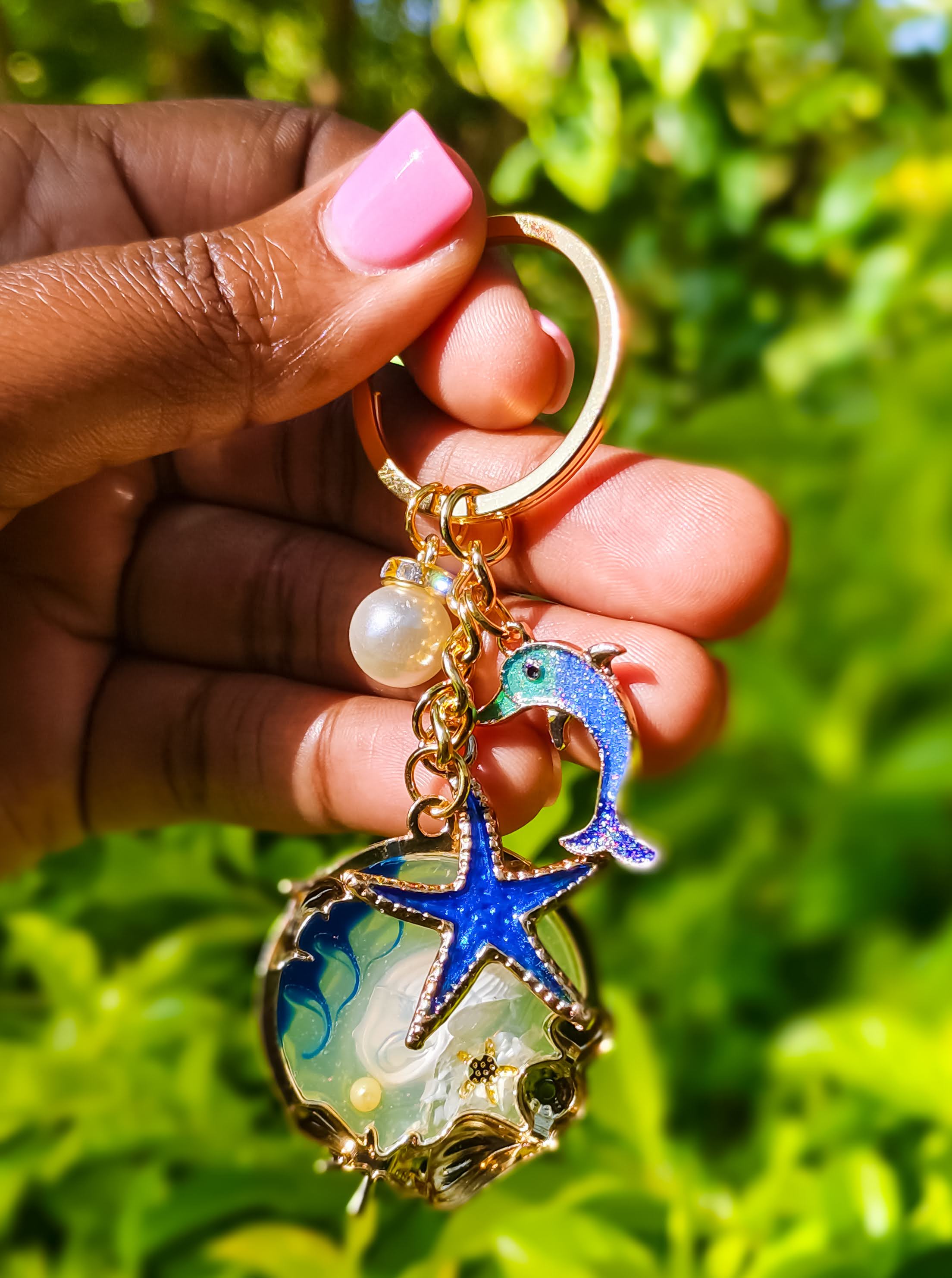 Fashion Starfish & Conch Keyring | A Touch of the Ocean | Key Chain for Keys | Key Holder | Plant Lover Key Chain | Cute Gift | Male Female Gift | Backpack Pendant | Car Key Holder | Bag Acessories