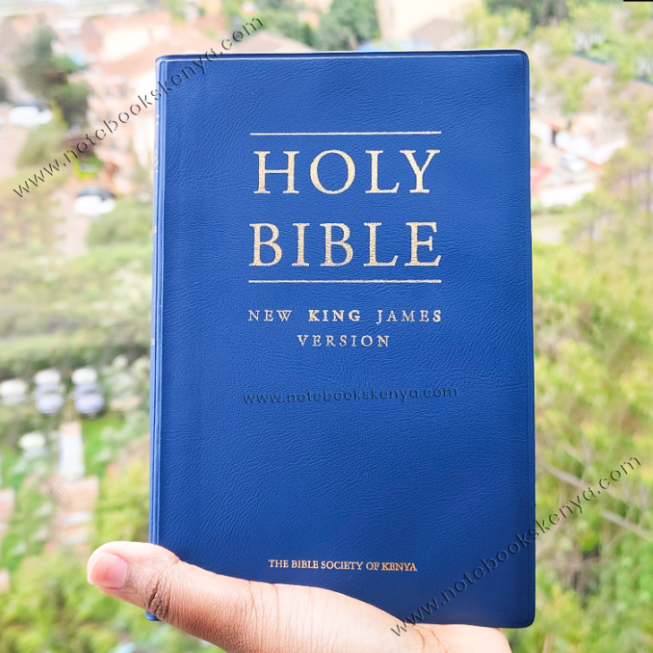 NKJV Holy Bible – Blue Vinyl Cover | End Of Verse Reference Bible | Comfort Print | Christian Bible NKJV | New King James Version (NKJV) | Concordance Bible | Gift Idea | Blue Bible