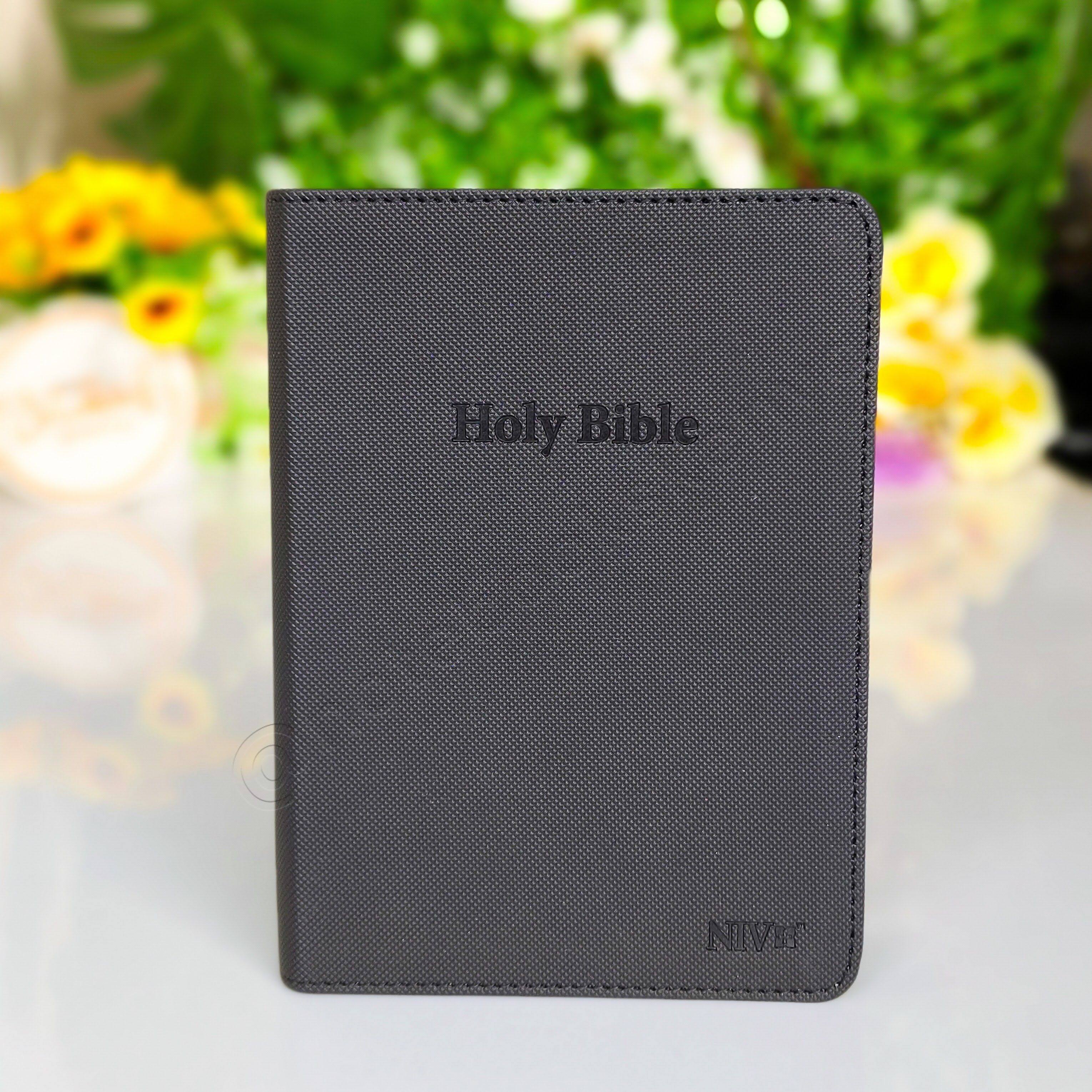 Elegant and Portable | NIV Pocket Bible with Index Tabs– PU Leather | Christian Bible NIV | New International Version(NIV) | Gift | Concordance Bible | Thumb Indexed Bible | Small Bible | Words In Red