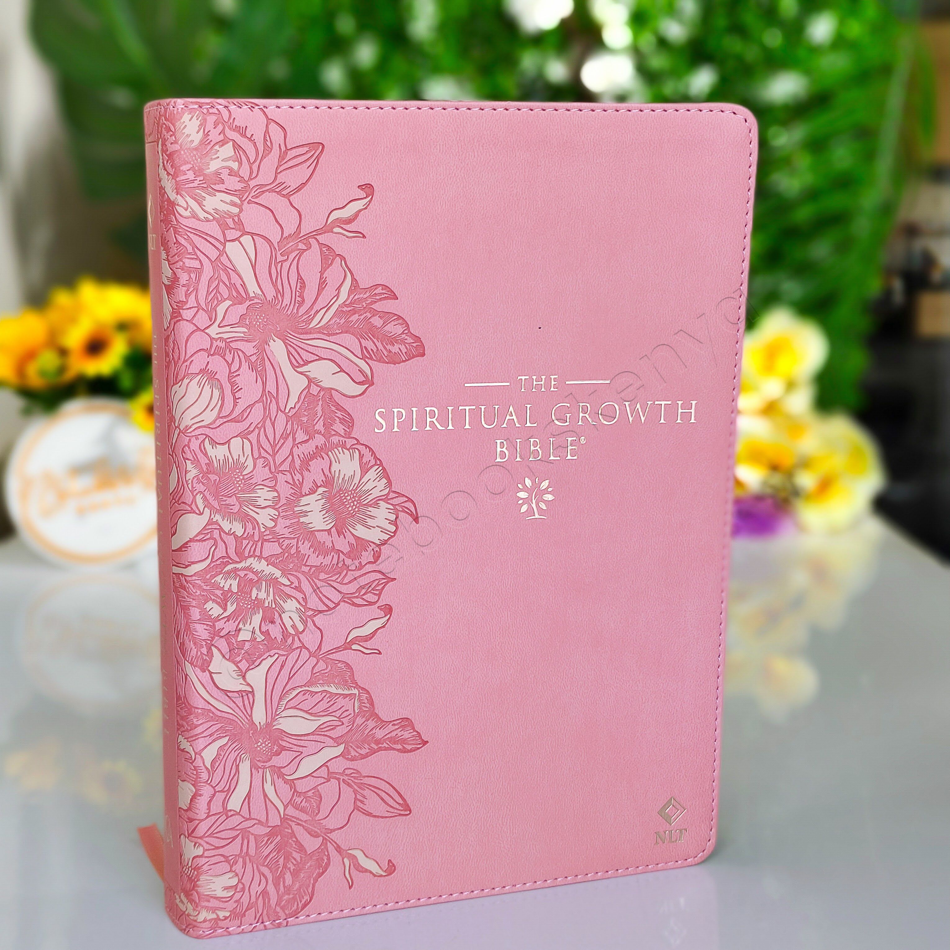 Elegant | NLT Spiritual Growth Bible – Pink Faux Leather (Thumb Indexed) | Christian Bible NLT | New Living Translation(NIV) | Gift | Concordance Bible | Spiritual Bible | Small Bible | Words In Red
