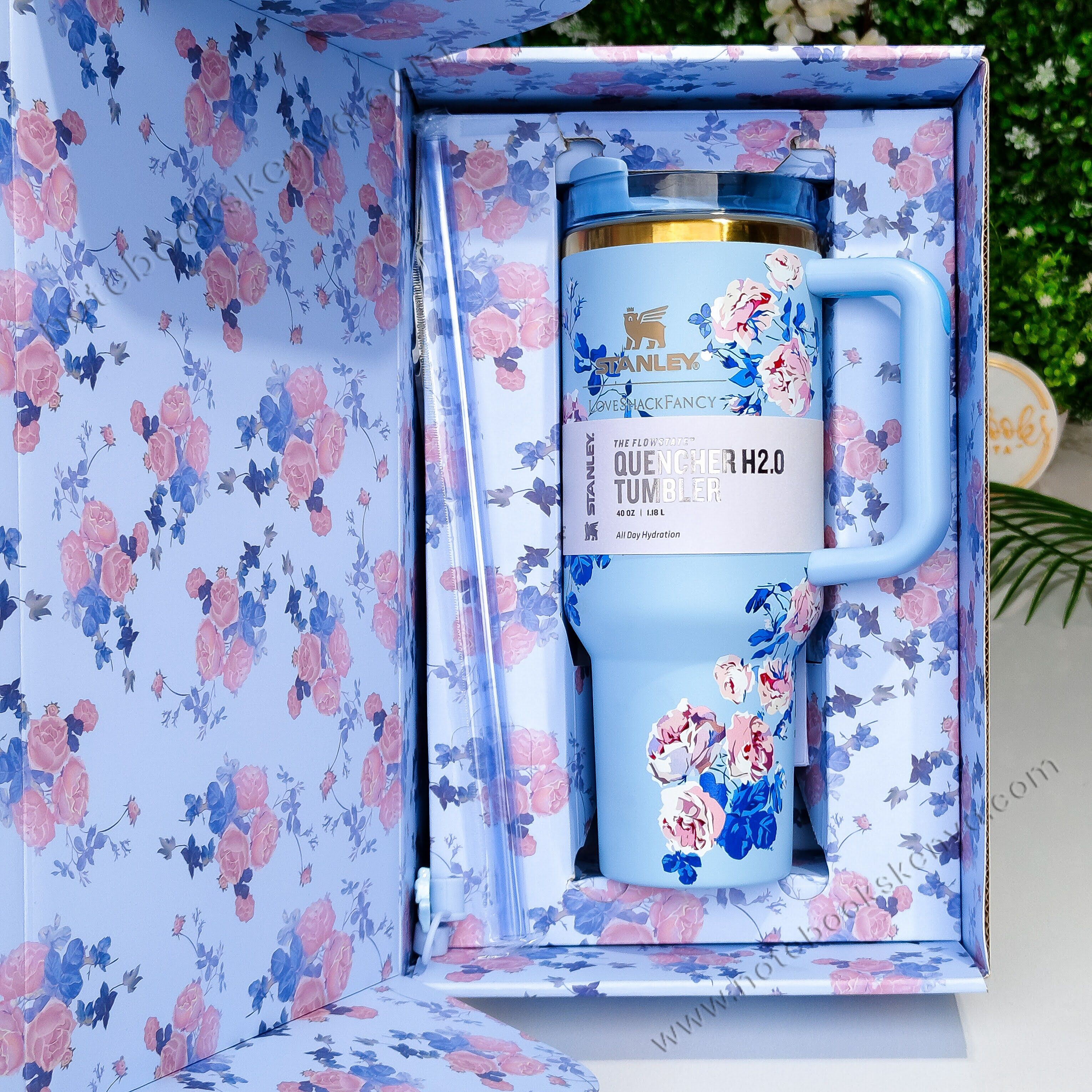 Blue Love Fancy Double-Walled Vacuum Mug – Stainless Steel Travel Tumbler for Women | Hot & Cold Insulated Cup | Office, Car, & Picnic Use | Stanley Mug | Timeless Female Gift
