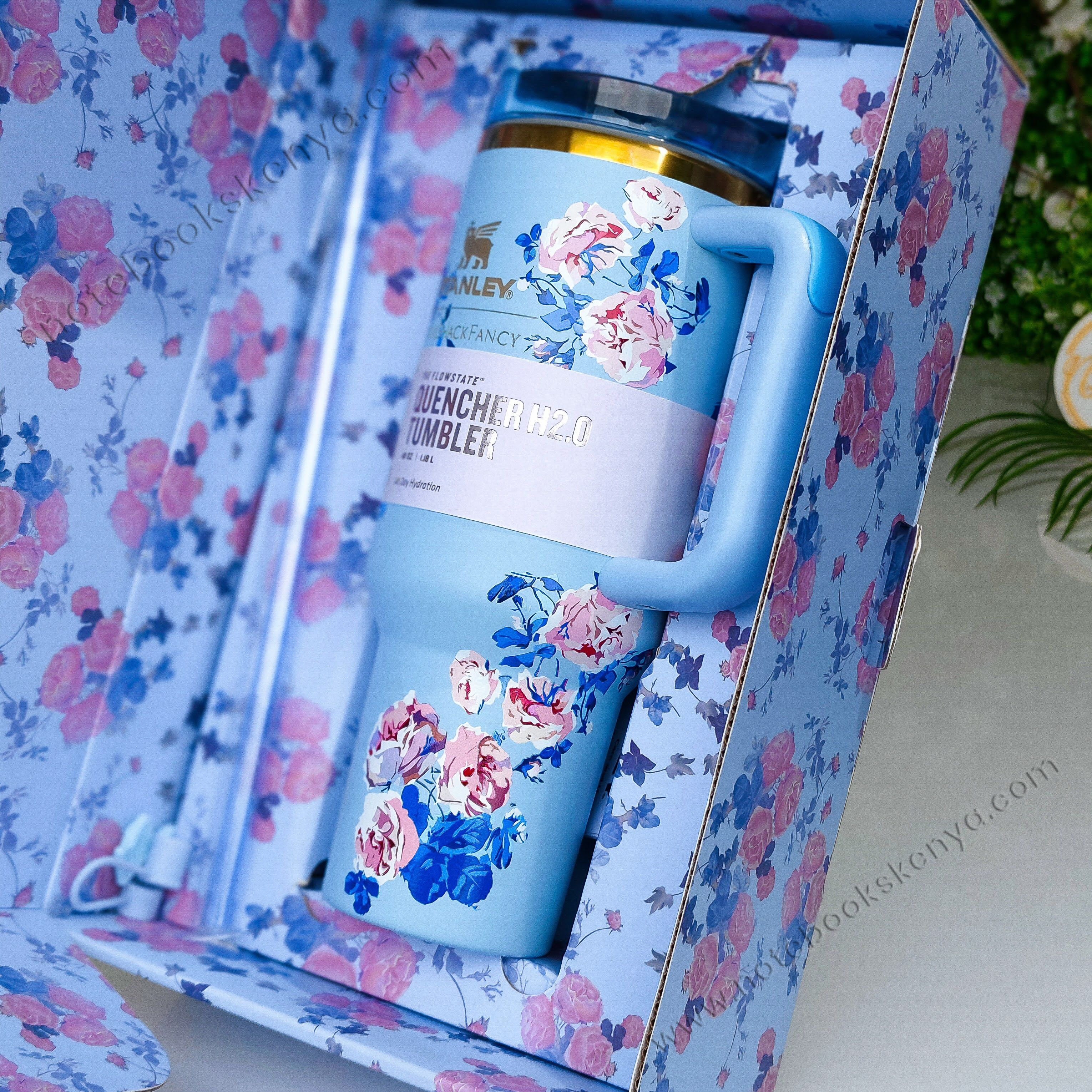 Blue Love Fancy Double-Walled Vacuum Mug – Stainless Steel Travel Tumbler for Women | Hot & Cold Insulated Cup | Office, Car, & Picnic Use | Stanley Mug | Timeless Female Gift